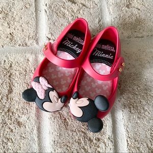 Fuchsia Mini Melissa Kissing Mickey & Minnie